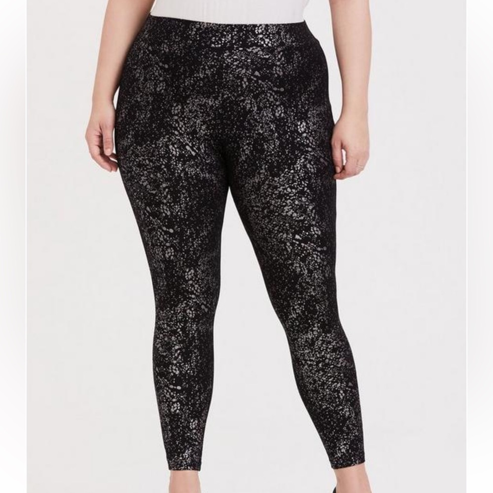 Torrid premium Metallic legging Splatter Black size 3 item # 12350361